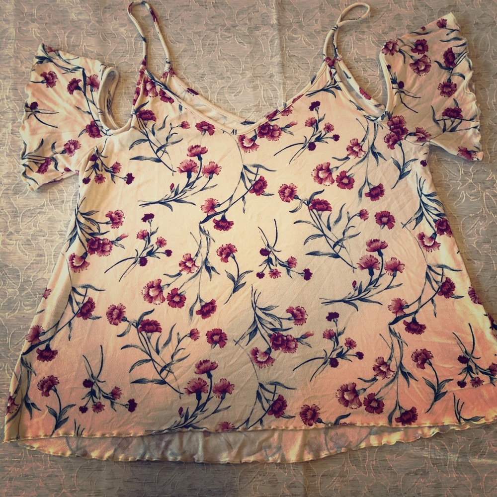 Soft off the shoulder shirt - barely worn